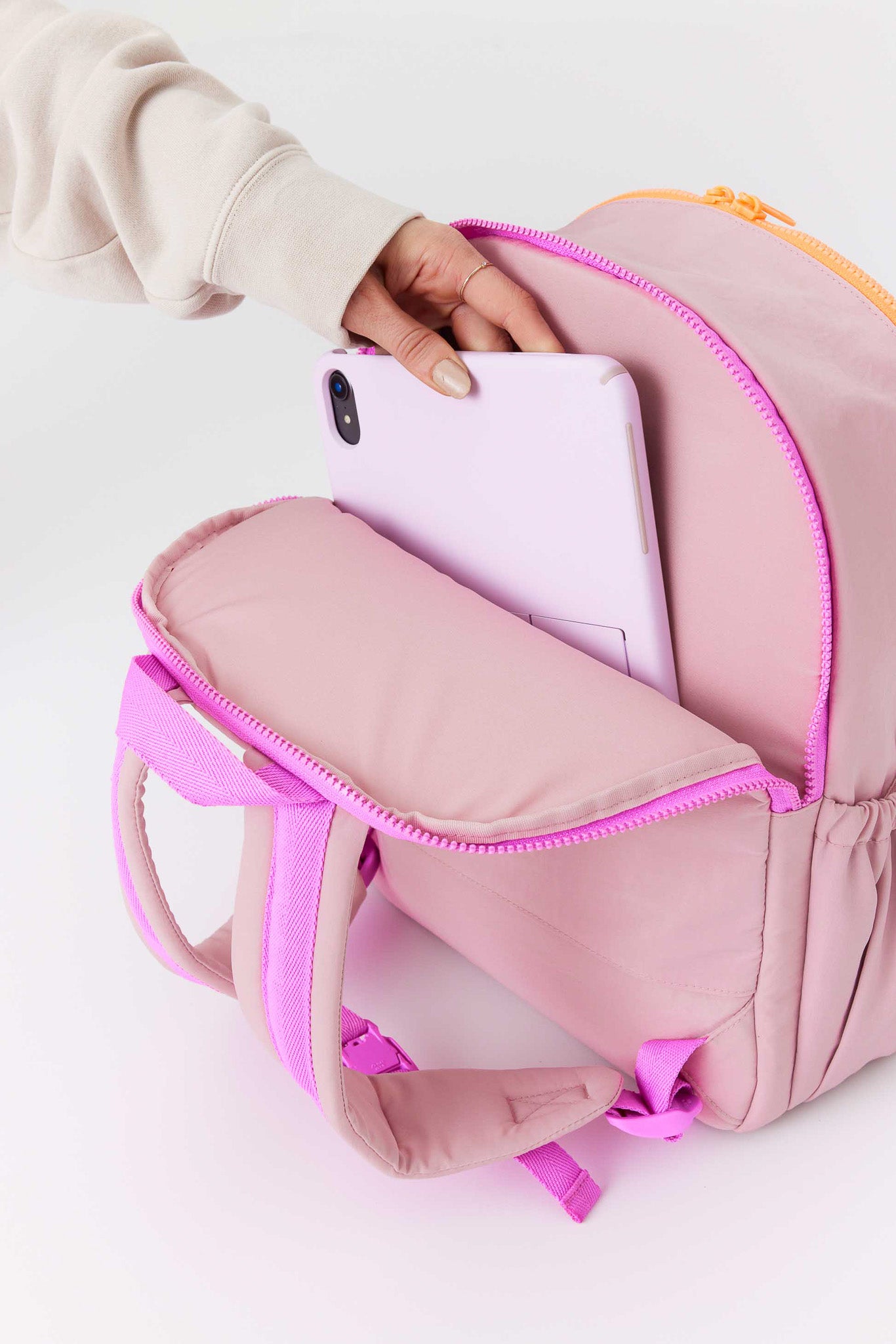 The Kids Backpack in Atlas Pink - Image 5