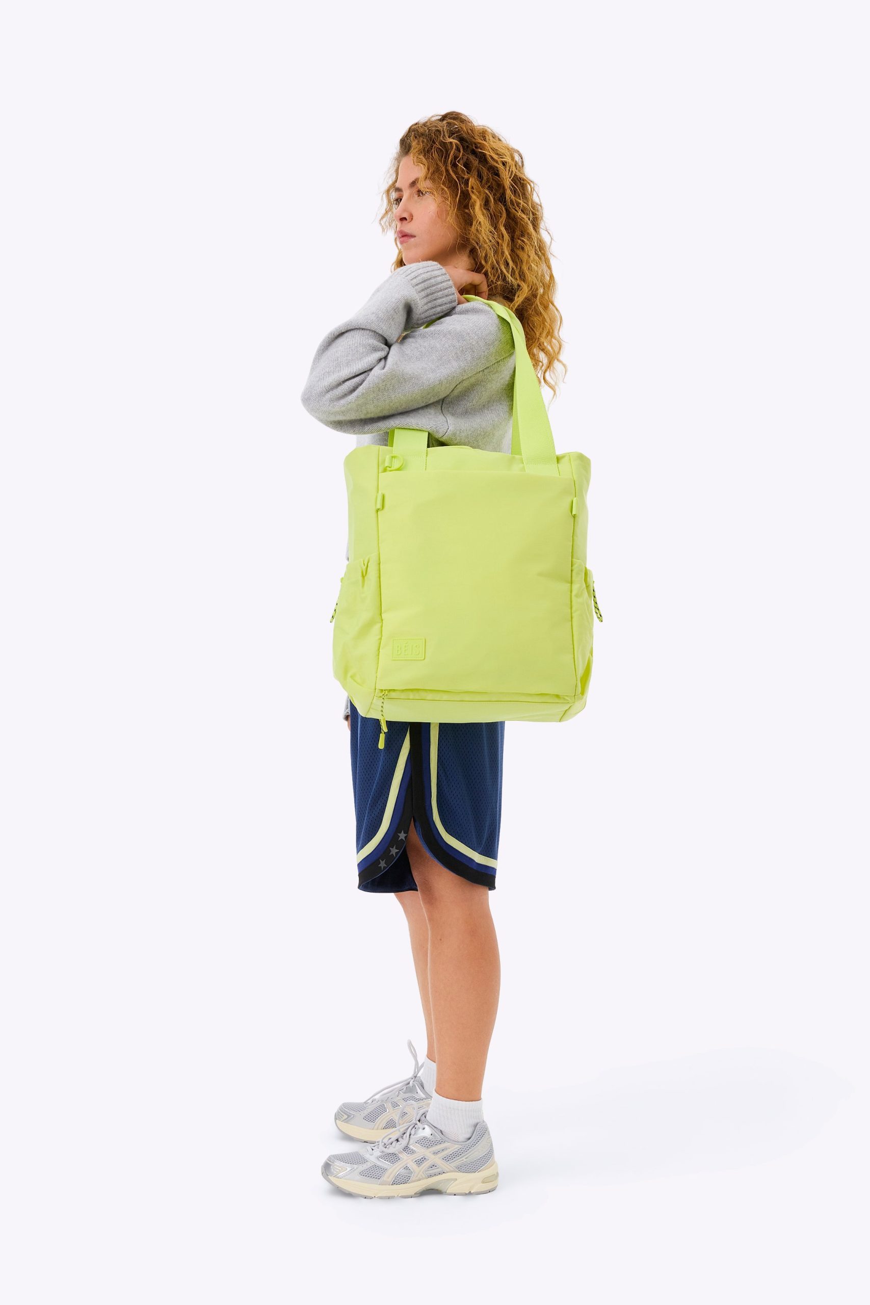 The Sport Tote in Limone - Image 4