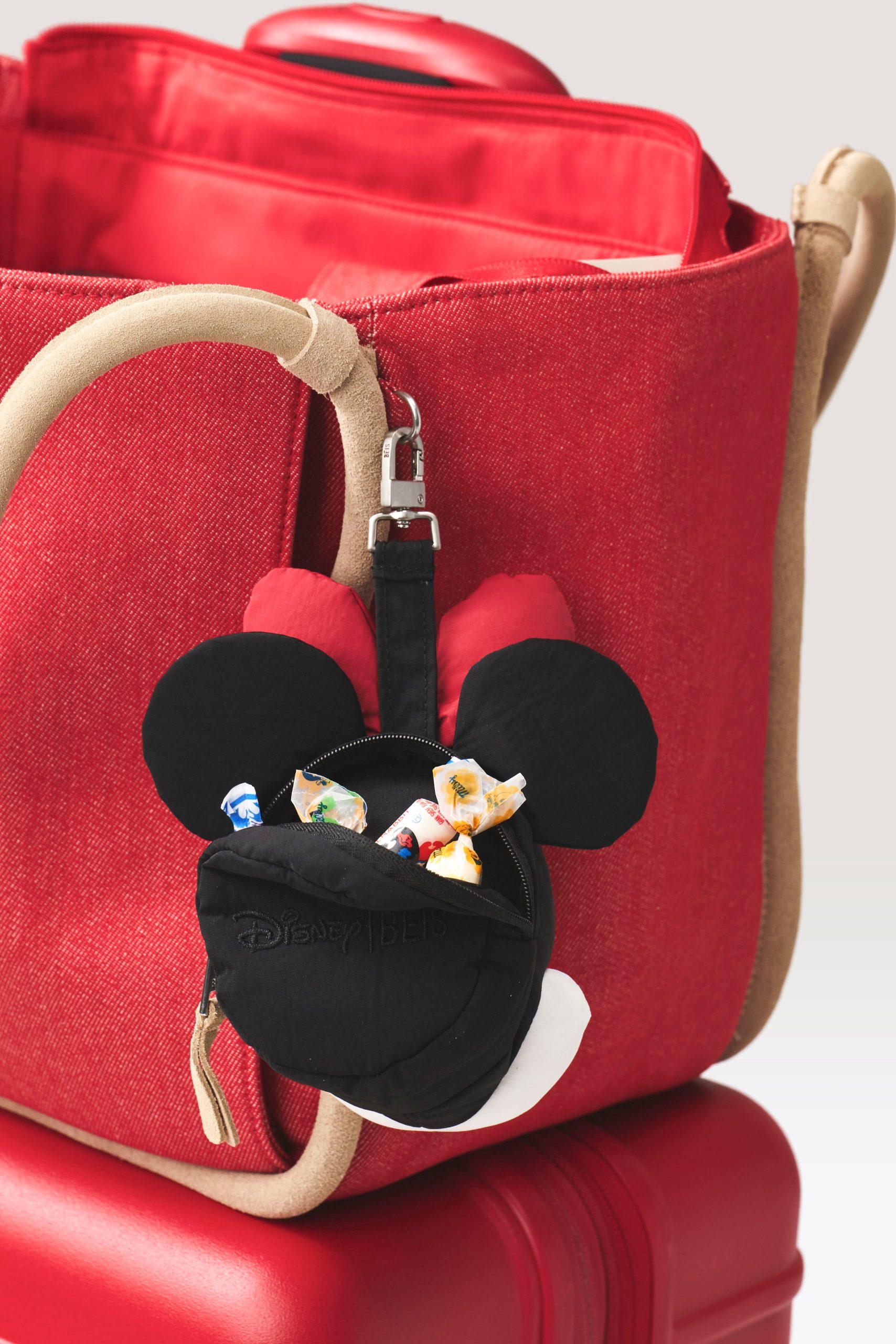 The Minnie Mouse Charm Pouch in Black - Image 3