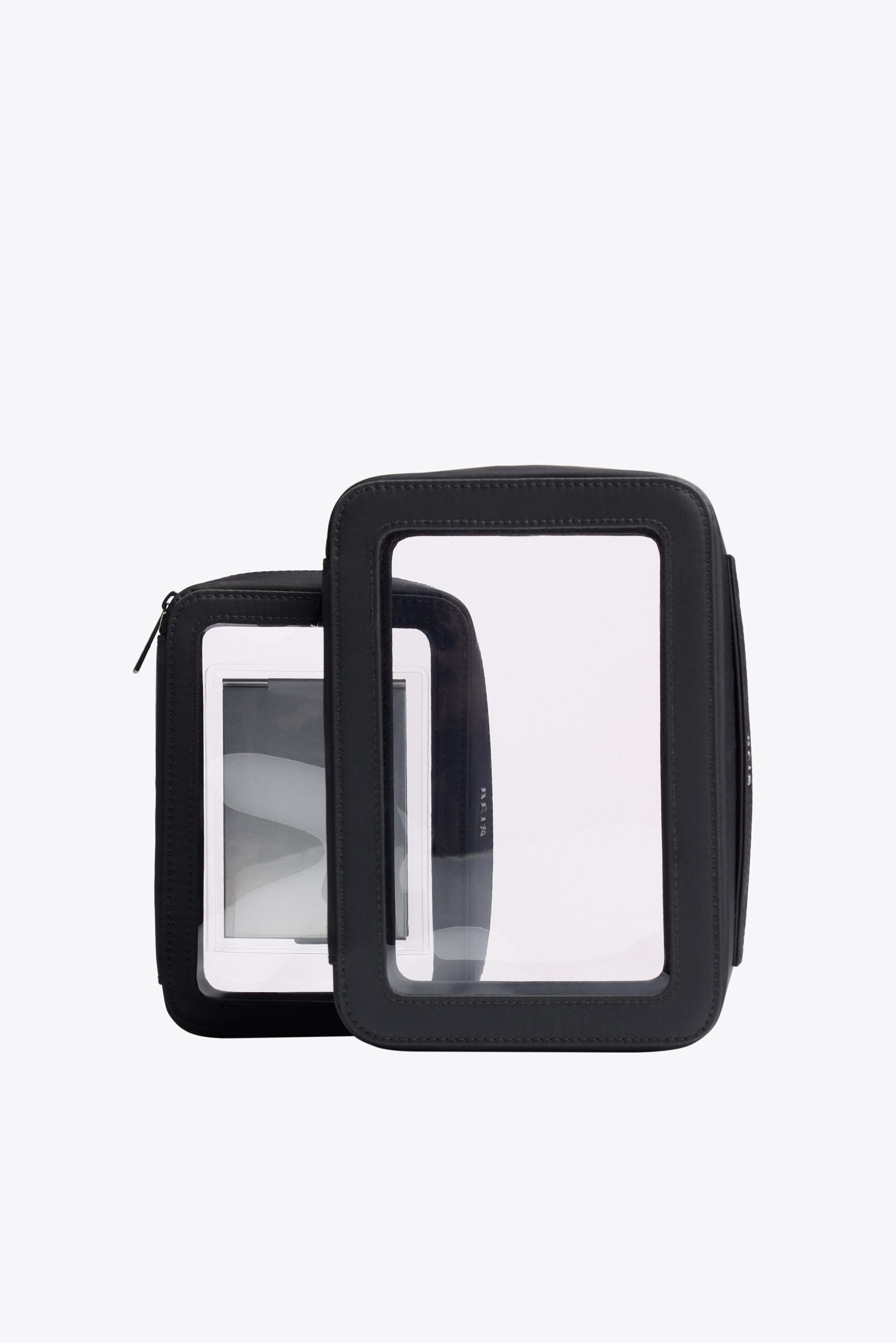 The In Flight Cosmetic Set in Black - Image 3