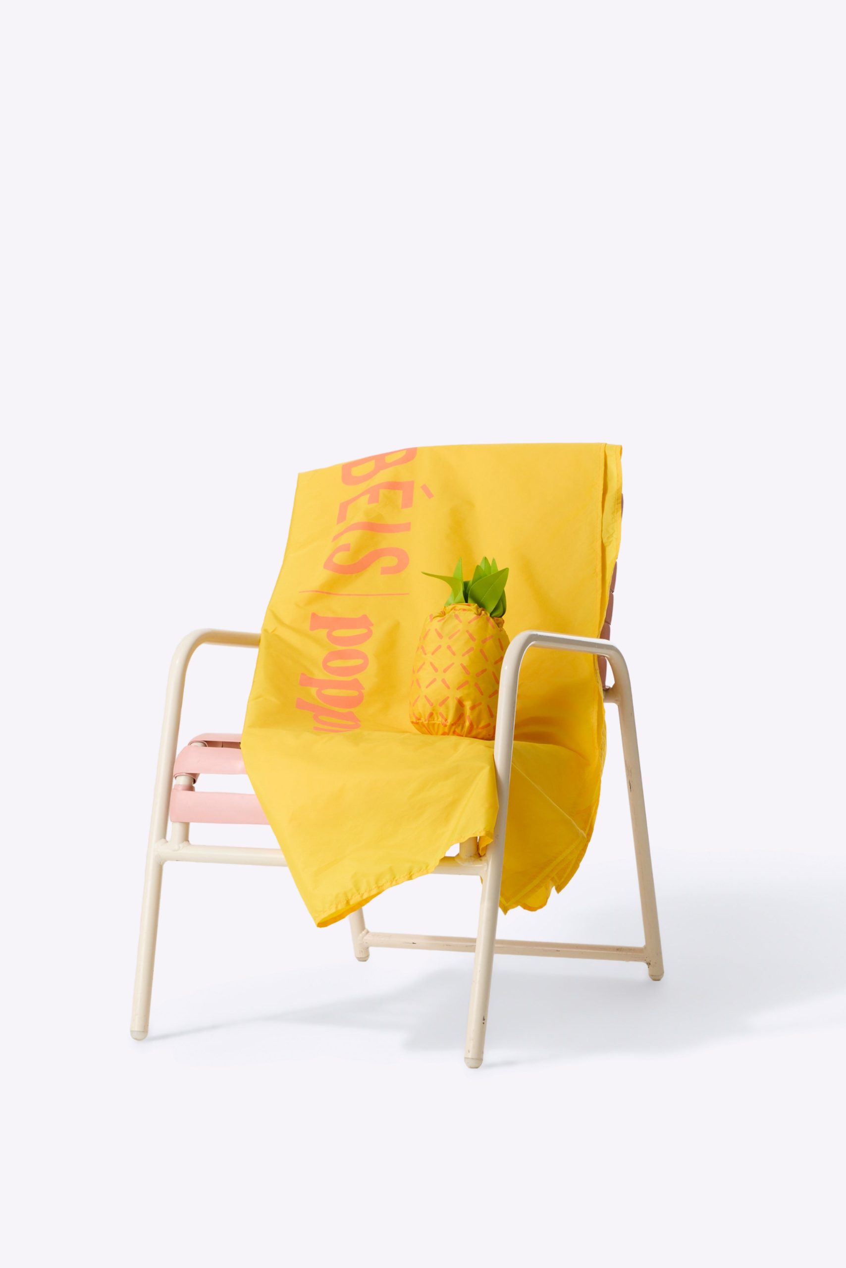 BÉIS x poppi The Beach Blanket in Pineapple - Image 4